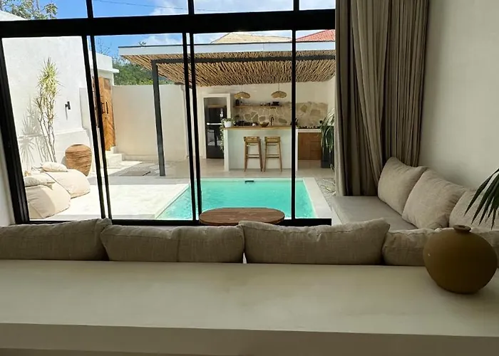 Arenas Blancas 1 * Uluwatu (Bali)