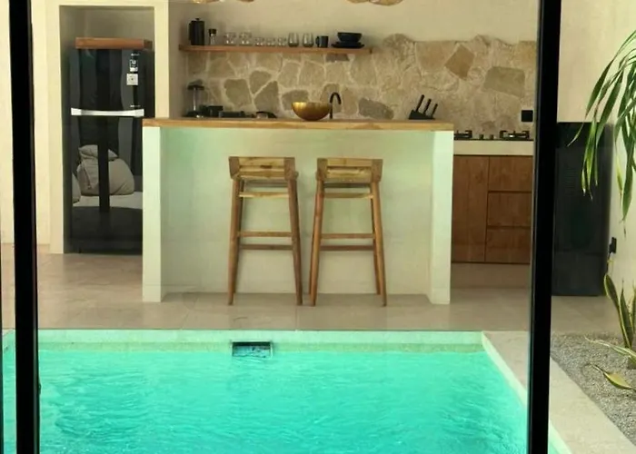 Arenas Blancas 1 * Uluwatu (Bali)